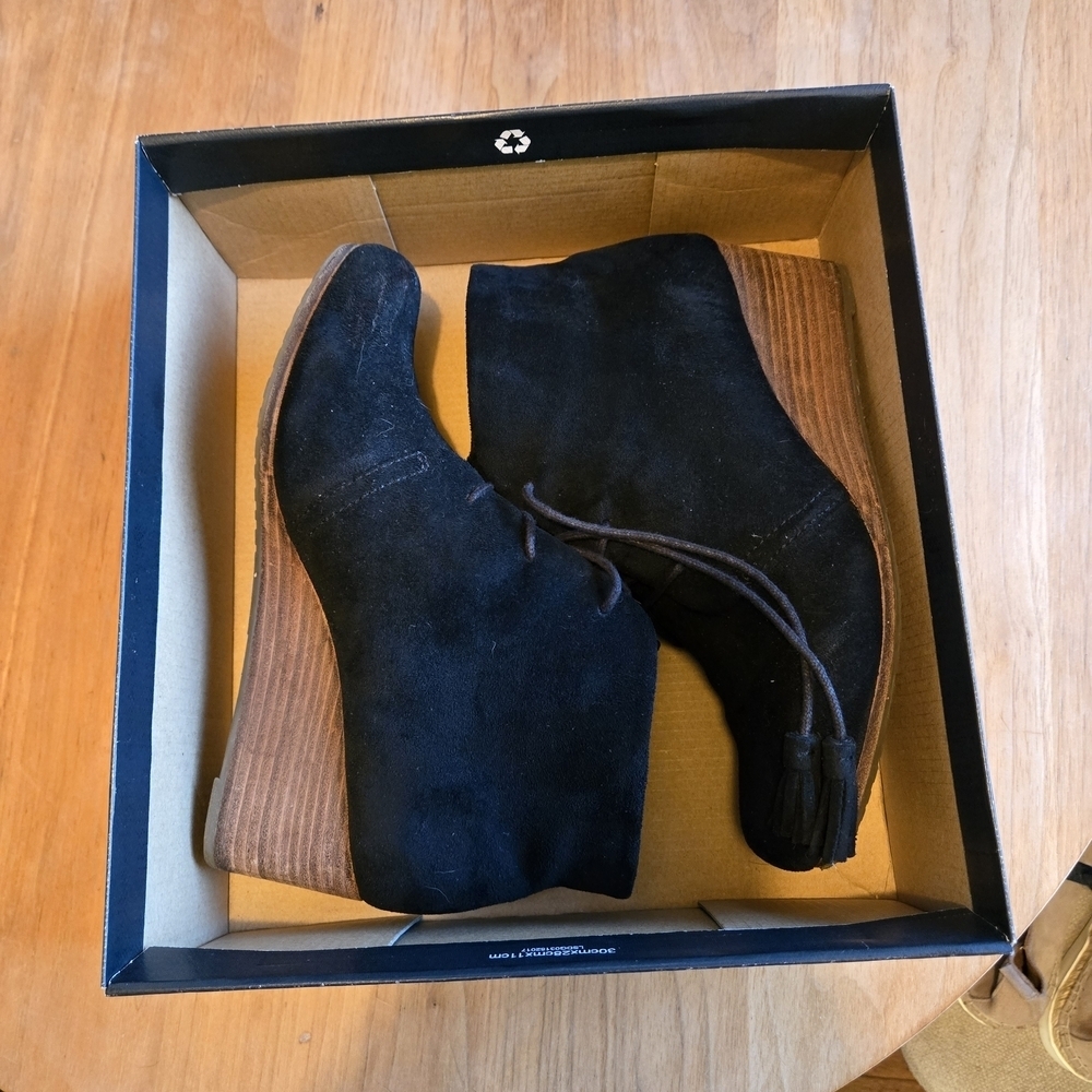 Dr. Scholl's Black Ankle Boots with Brown Wedge Size 9.5